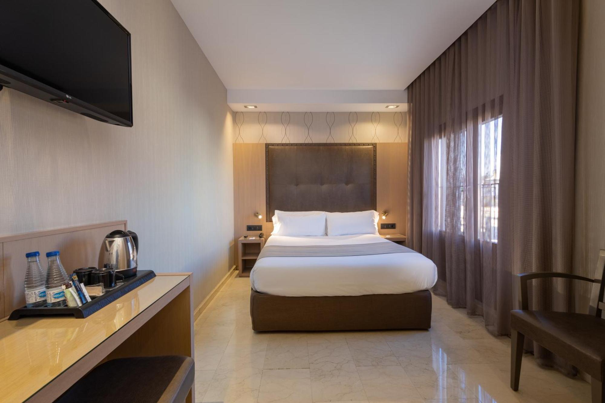 Gran Hotel Barcino Barcelona Ngoại thất bức ảnh