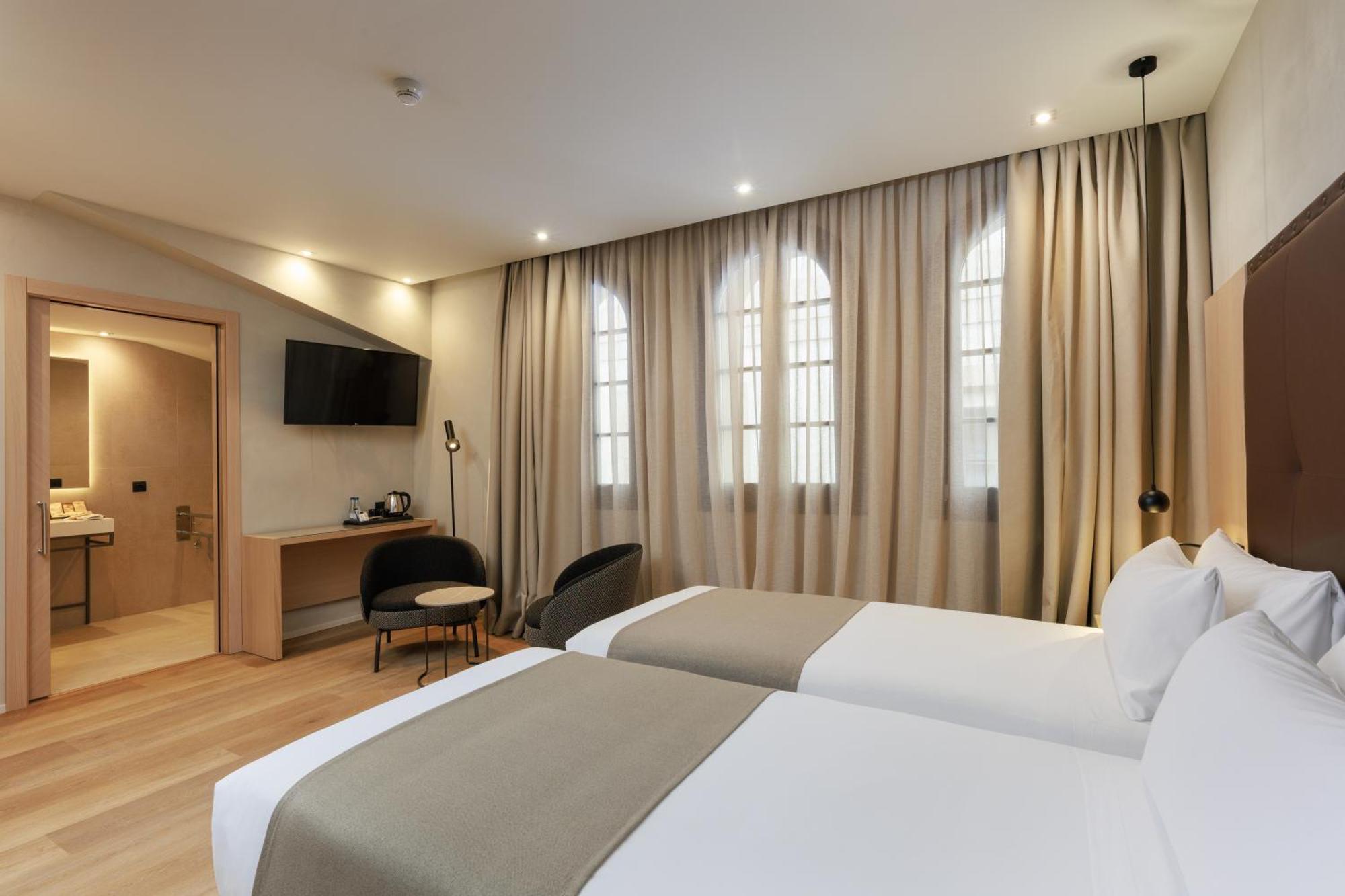 Gran Hotel Barcino Barcelona Ngoại thất bức ảnh